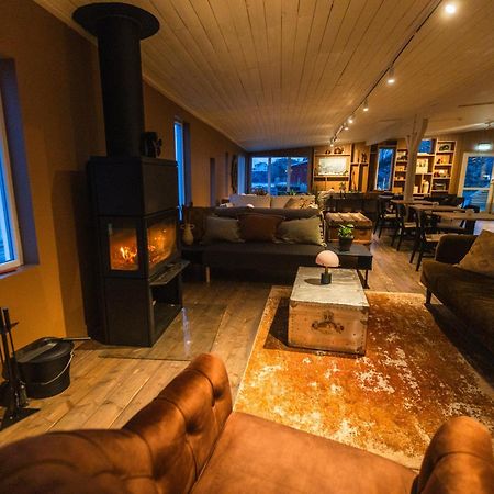 Skata Boutique Hotel Henningsvær Buitenkant foto