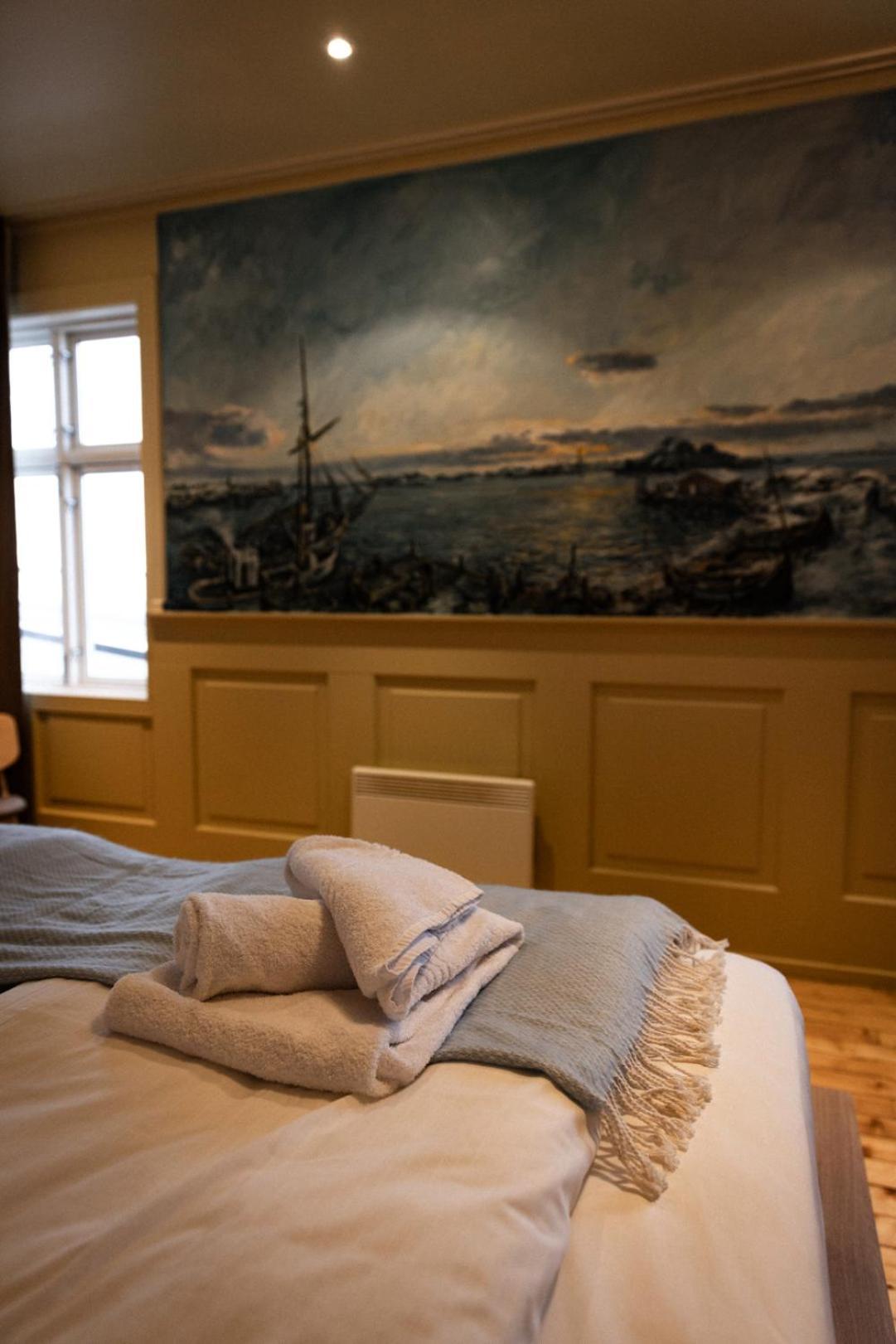 Skata Boutique Hotel Henningsvær Buitenkant foto
