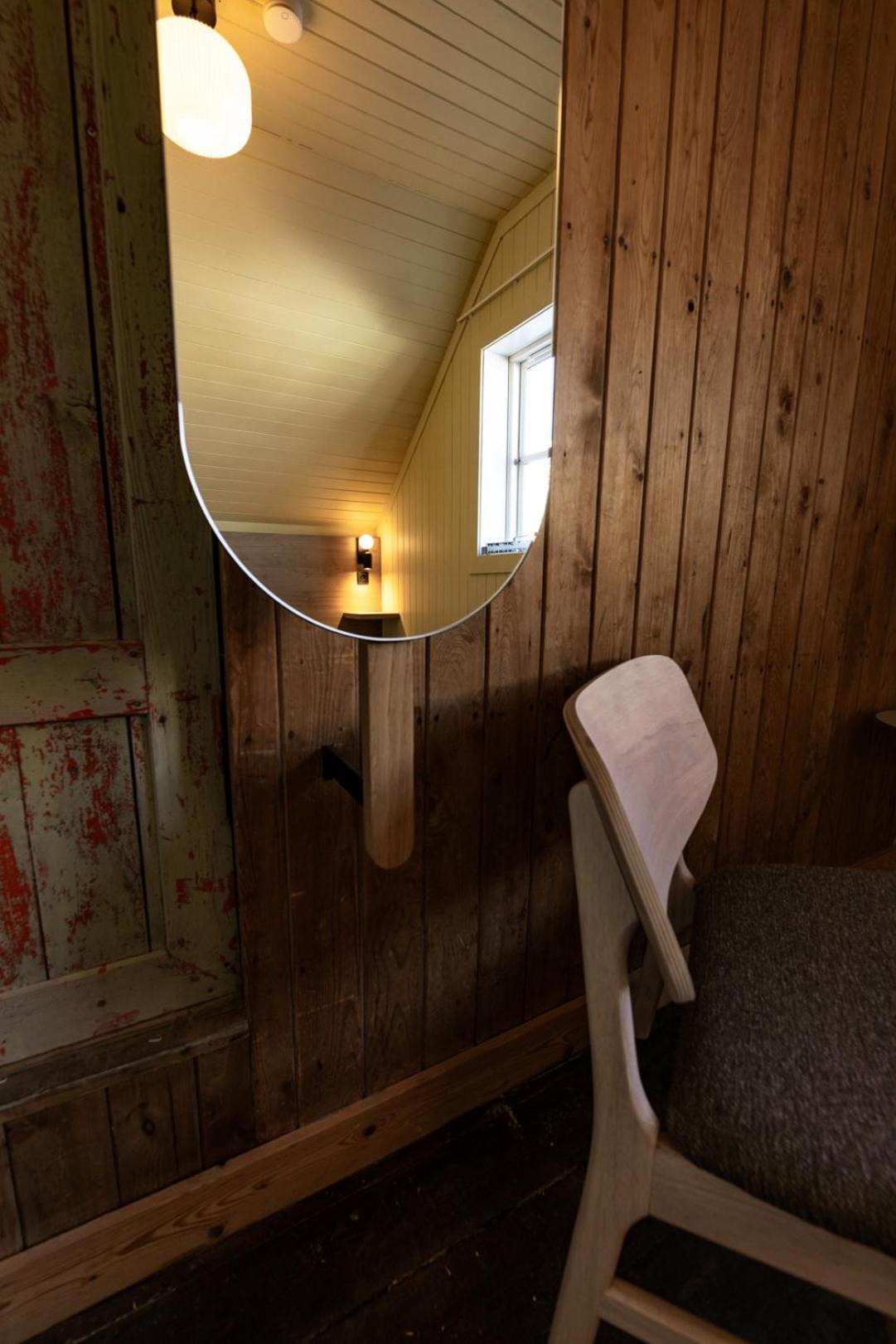 Skata Boutique Hotel Henningsvær Buitenkant foto