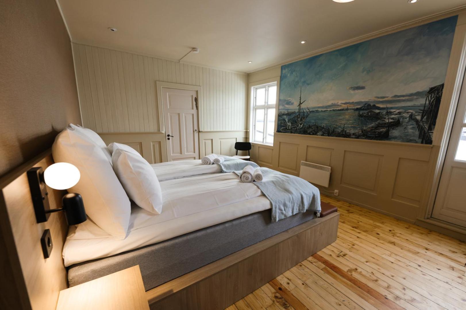 Skata Boutique Hotel Henningsvær Buitenkant foto