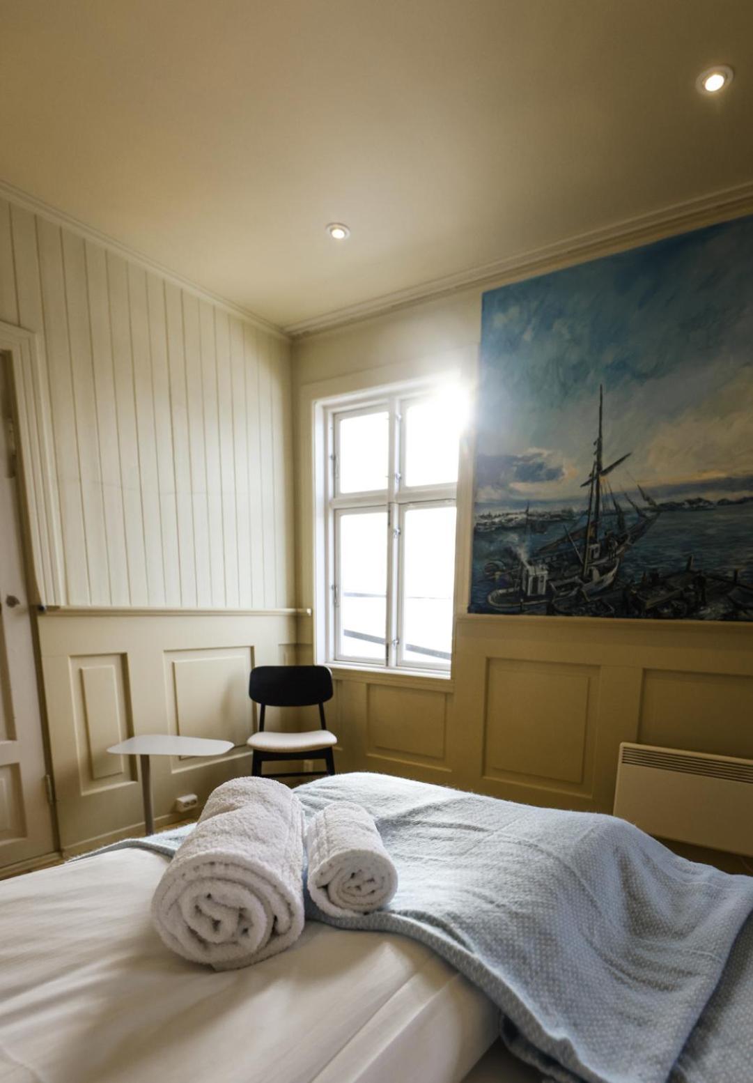 Skata Boutique Hotel Henningsvær Buitenkant foto