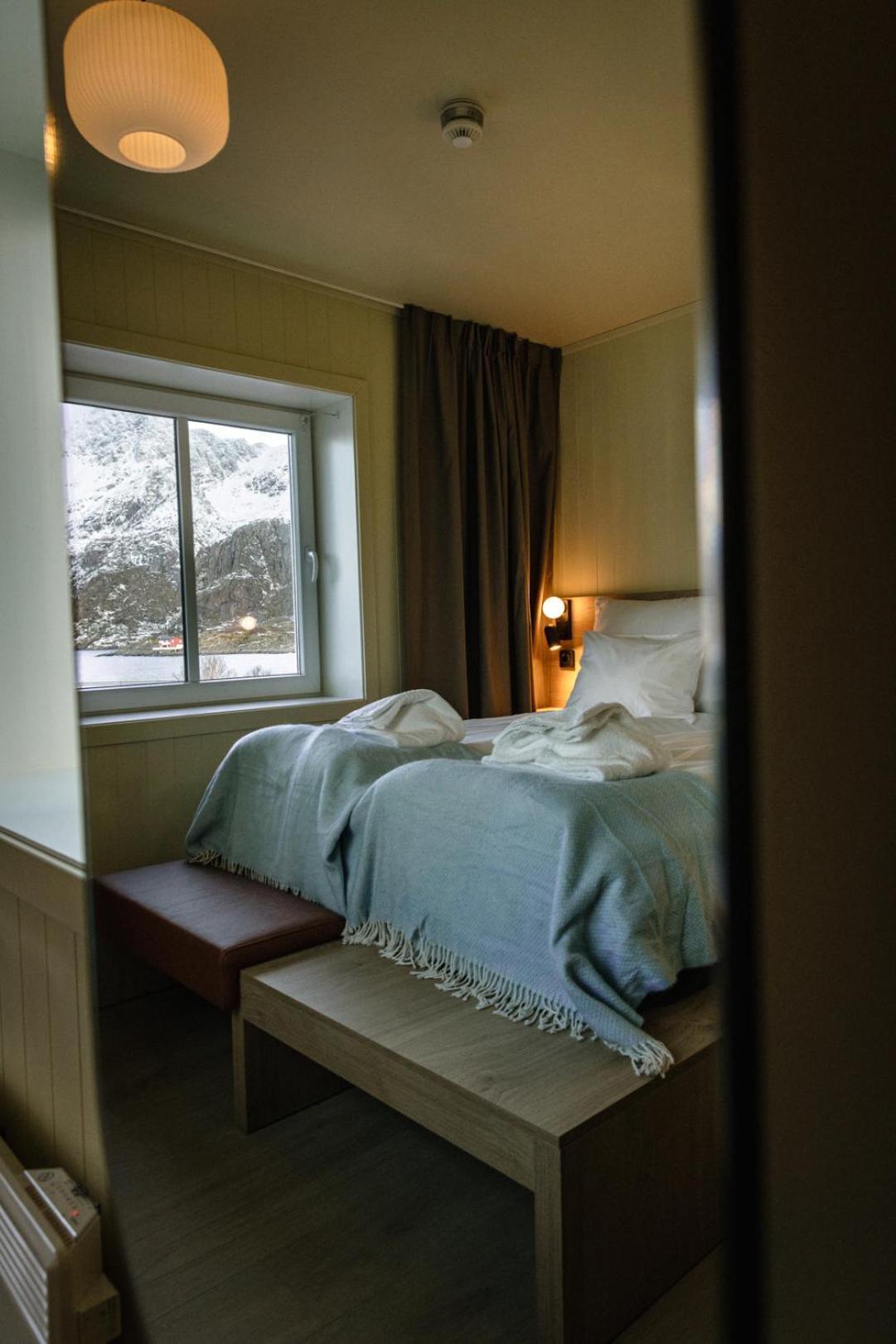 Skata Boutique Hotel Henningsvær Buitenkant foto