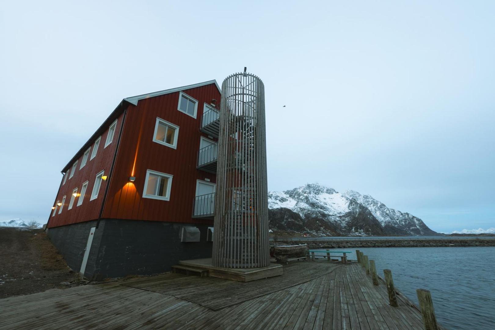 Skata Boutique Hotel Henningsvær Buitenkant foto