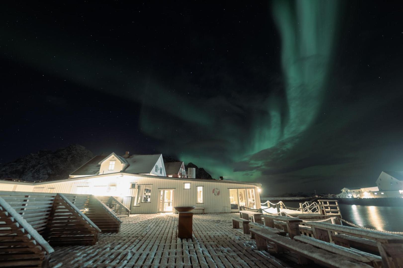 Skata Boutique Hotel Henningsvær Buitenkant foto